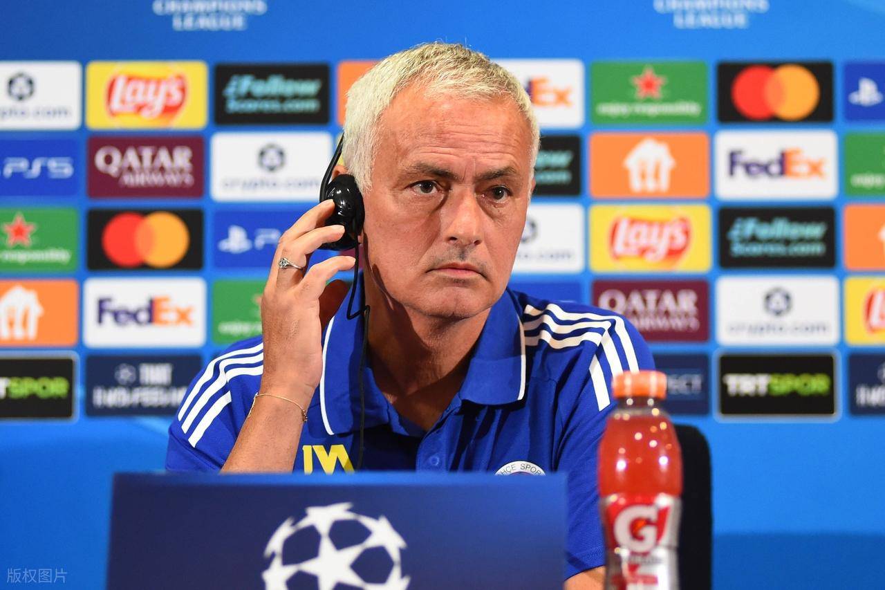 里程碑夜！本菲卡官宣签约，德甲赛后刷纪录，气氛紧张，控场能力受关注-爱游戏娱乐