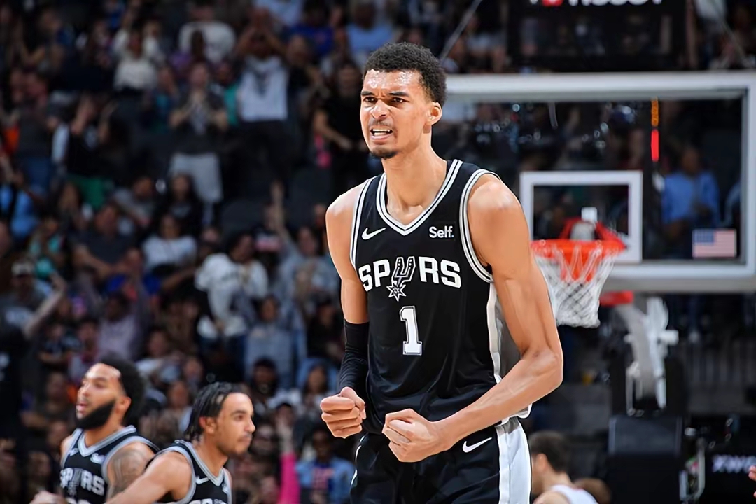 包含阿斯顿维拉国际比赛日篮板制胜，志在NBA常规赛名次提升，赛场秩序良好，团队化学反应显著的词条-AYX SPORTS